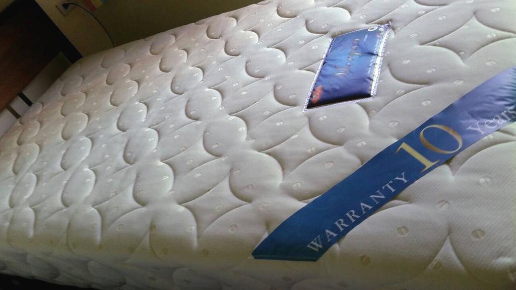 Siriwan Guesthouse Чиангмай Стая снимка